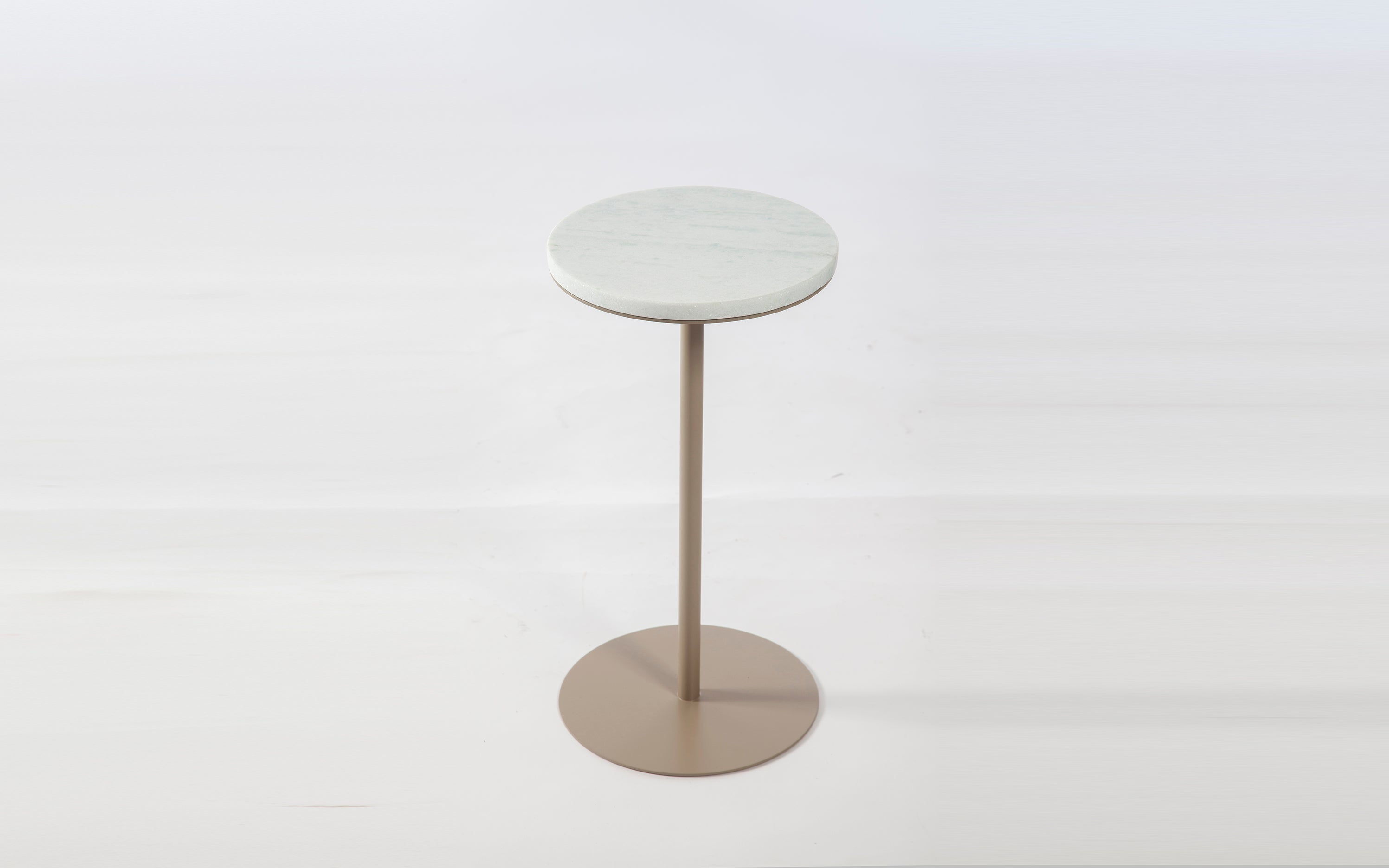 Mesa Lateral Rubi (ø0.30)