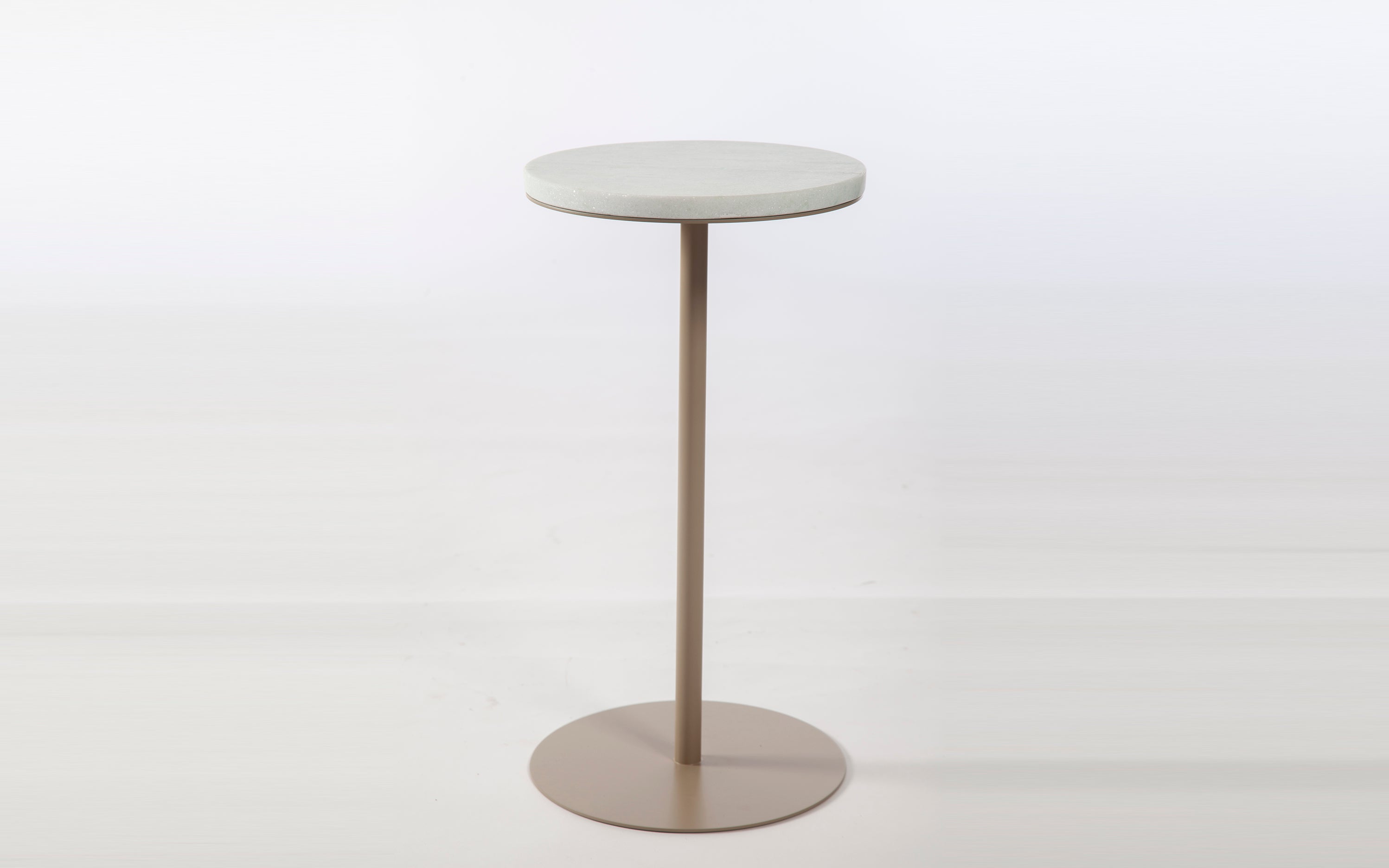 Mesa Lateral Rubi (ø0.30)