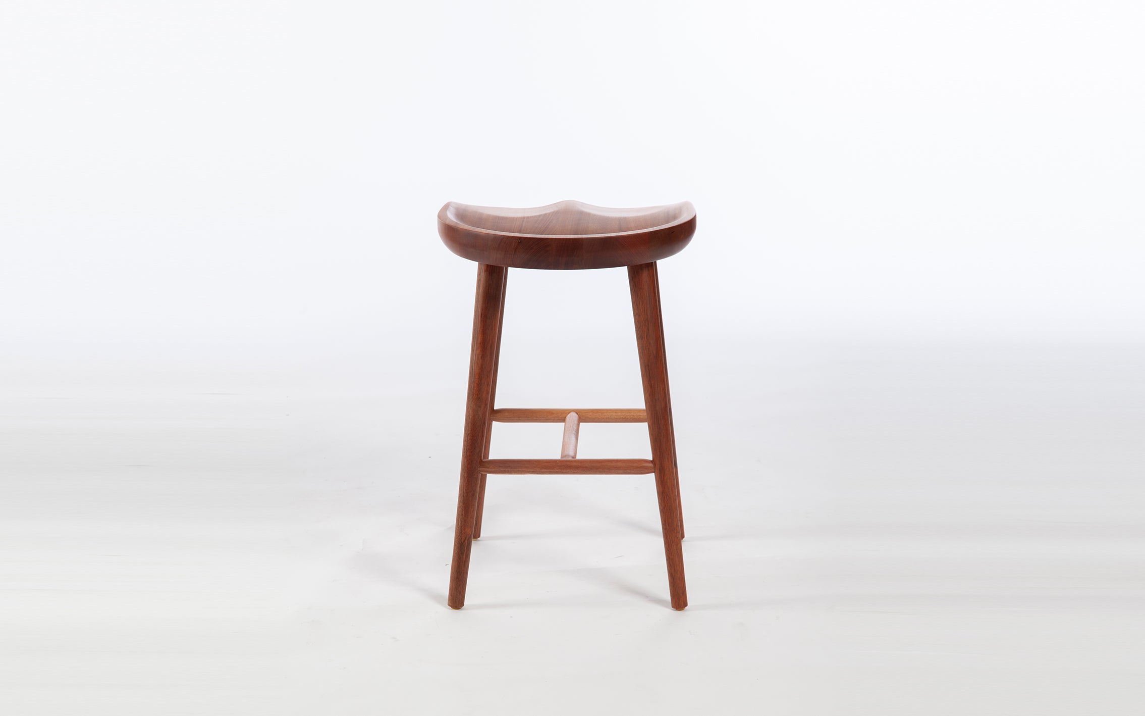 Banqueta Frevo, assento 65cm