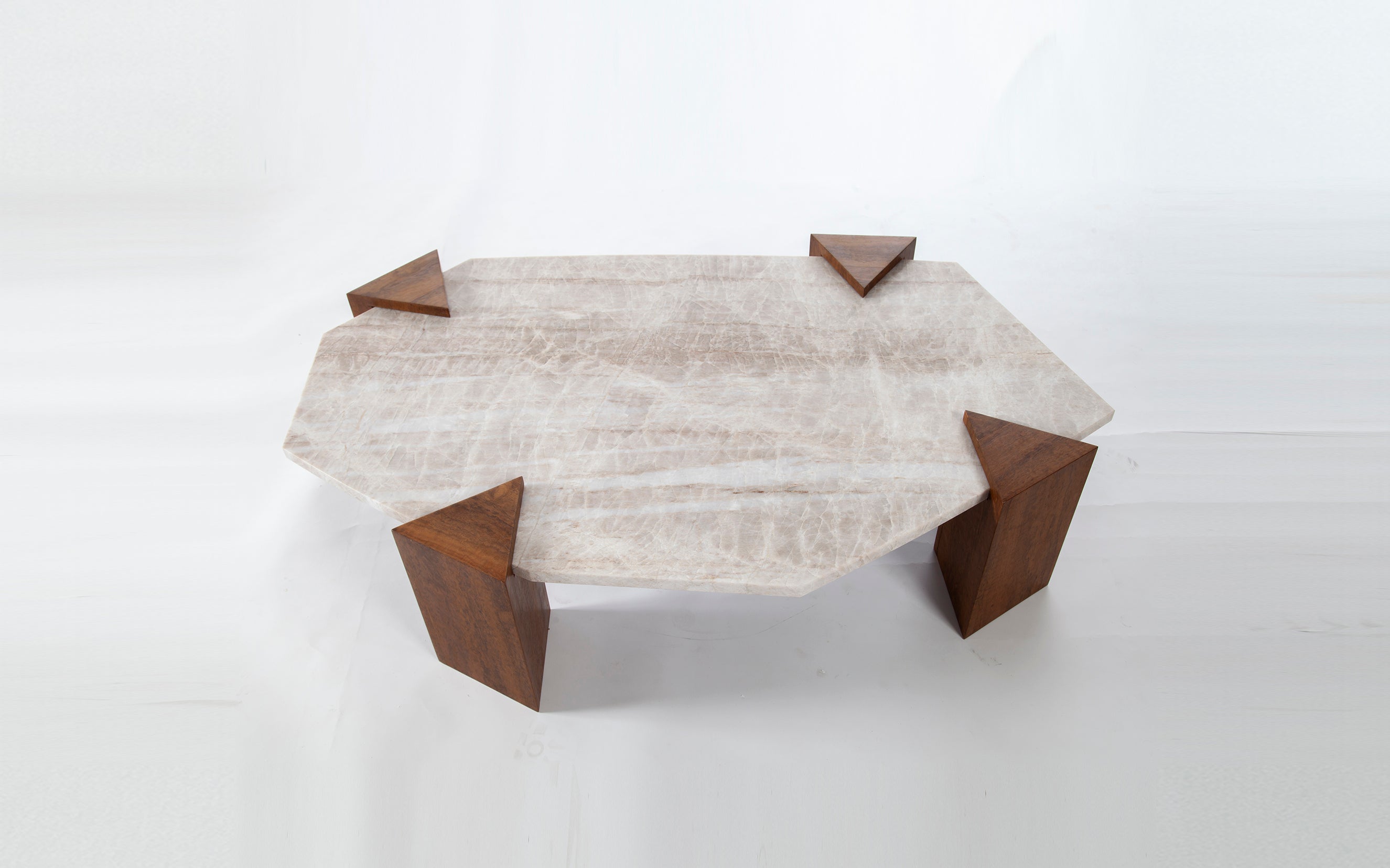 Mesa de Centro Paleolítica