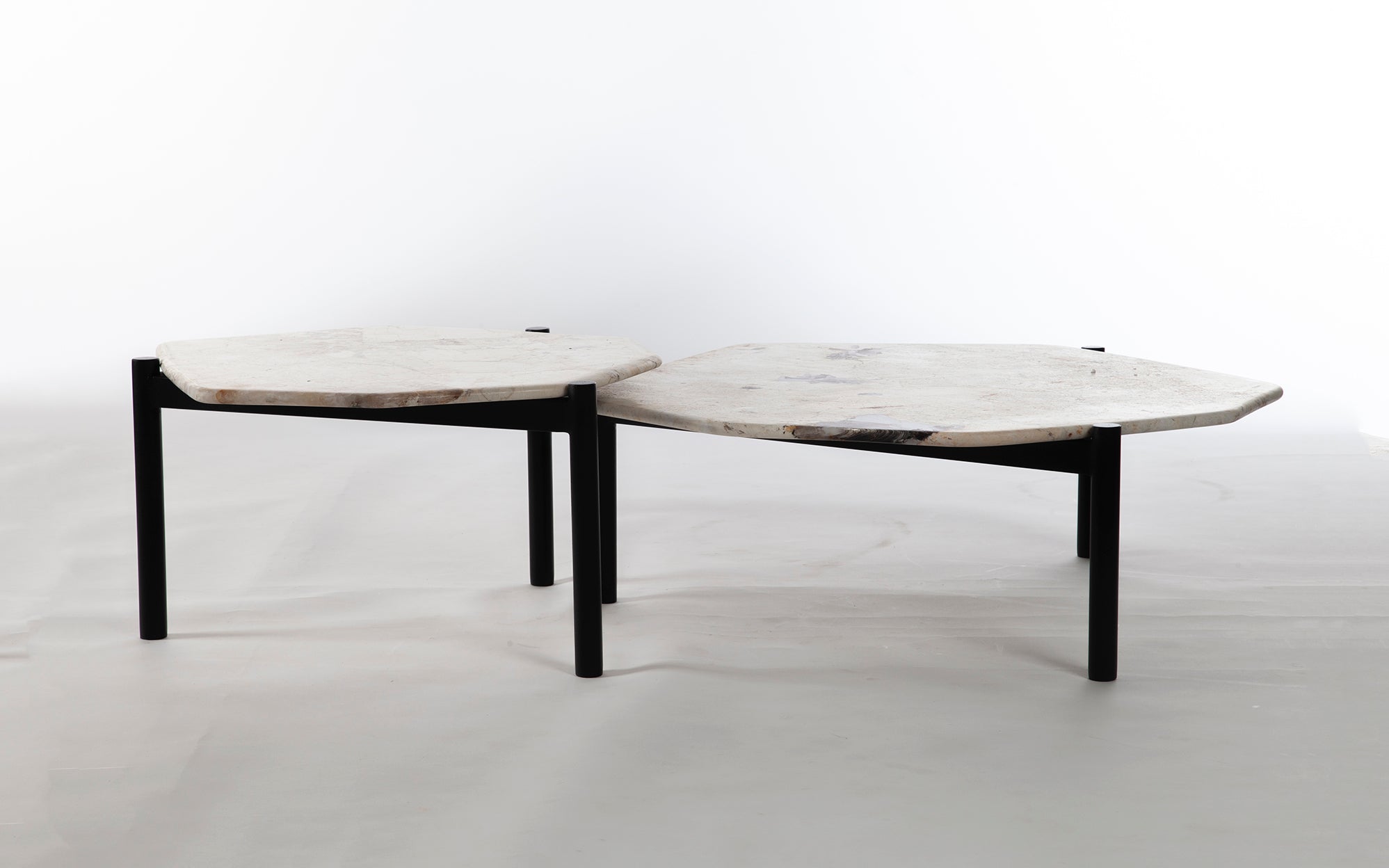 Conjunto Mesas de Centro Paleolítica