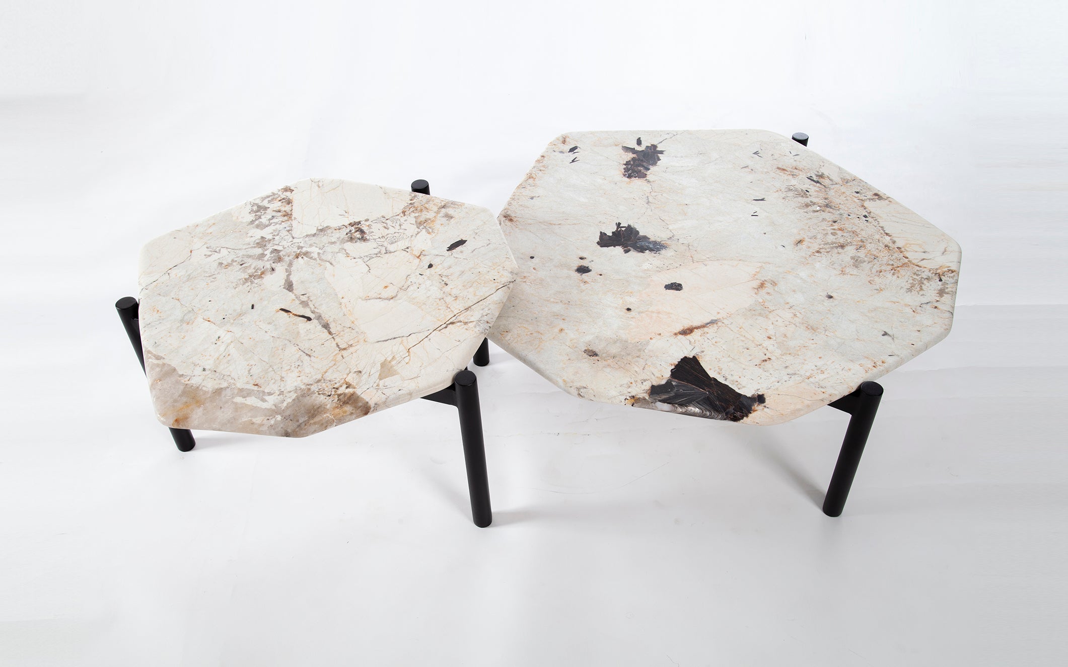 Conjunto Mesas de Centro Paleolítica