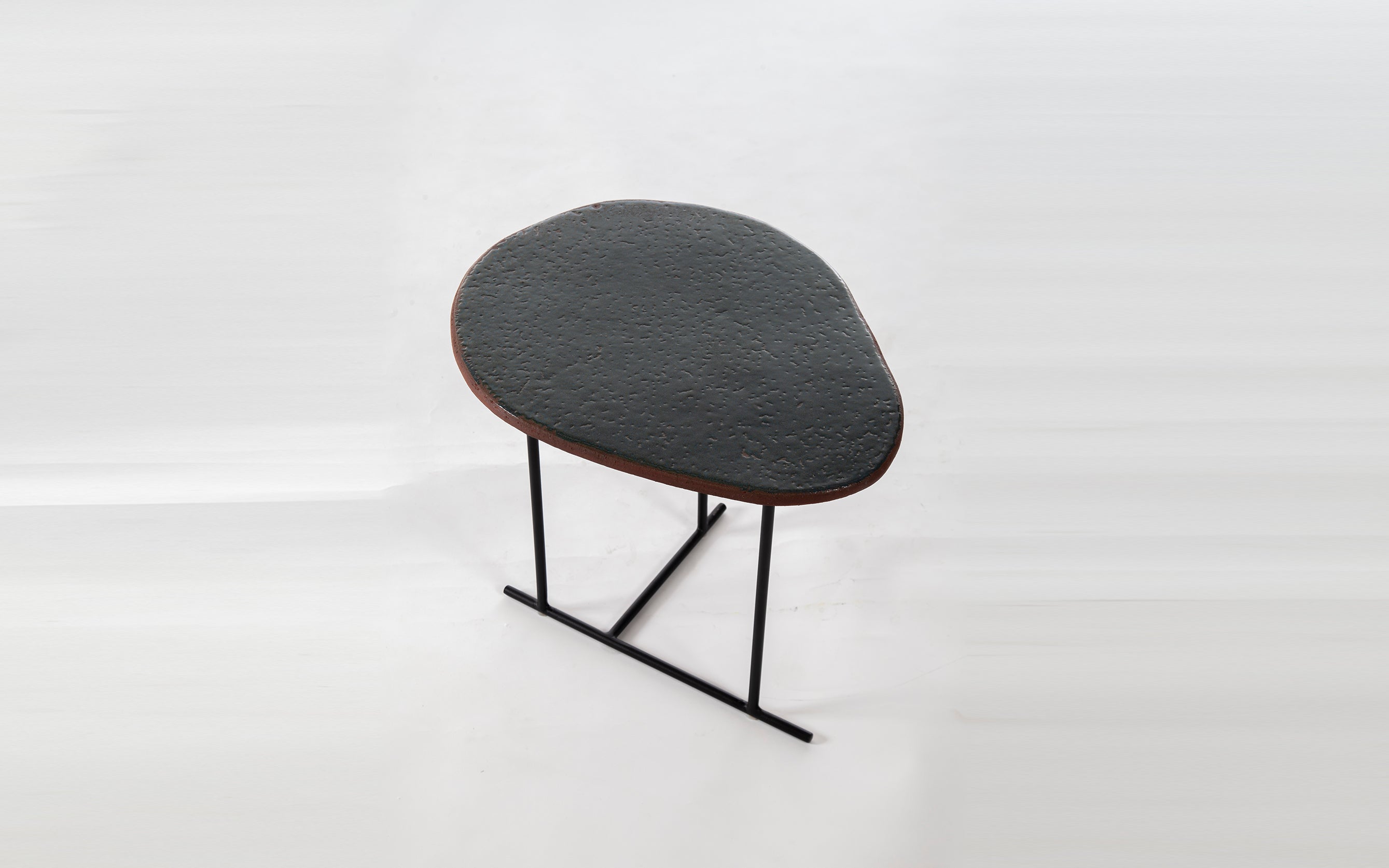 Conjunto Mesas Laterais Ceramica Ametista