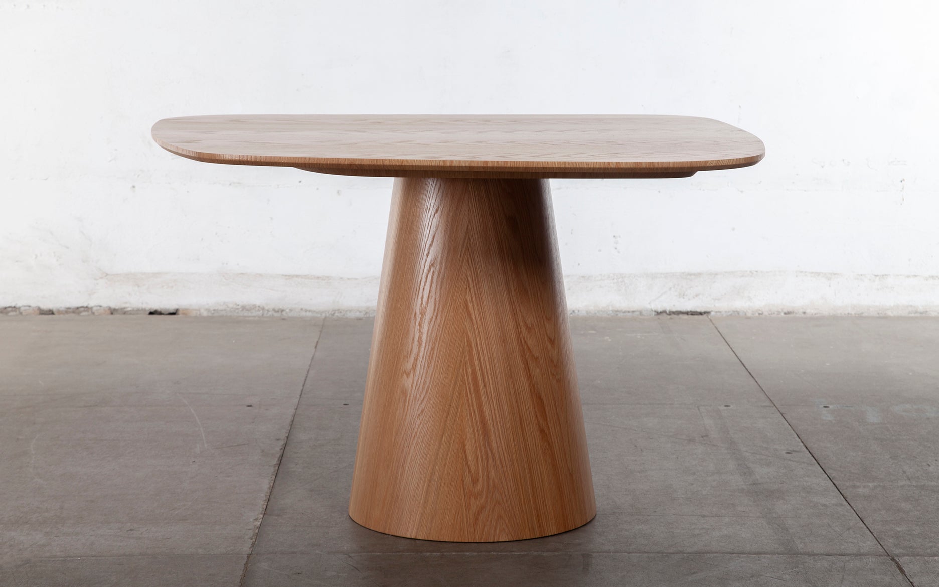 Mesa de Jantar Forma (1.20)