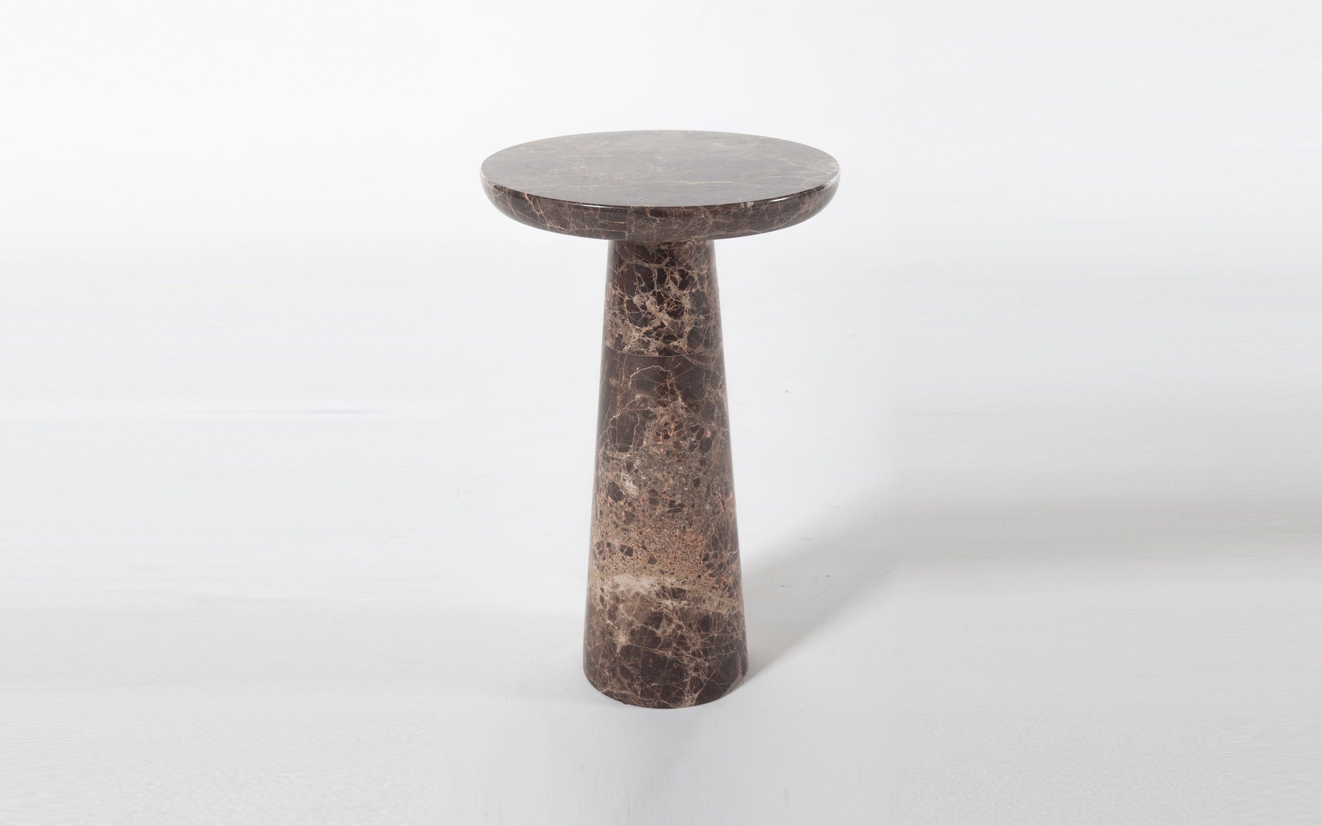 Mesa Auxiliar Totem