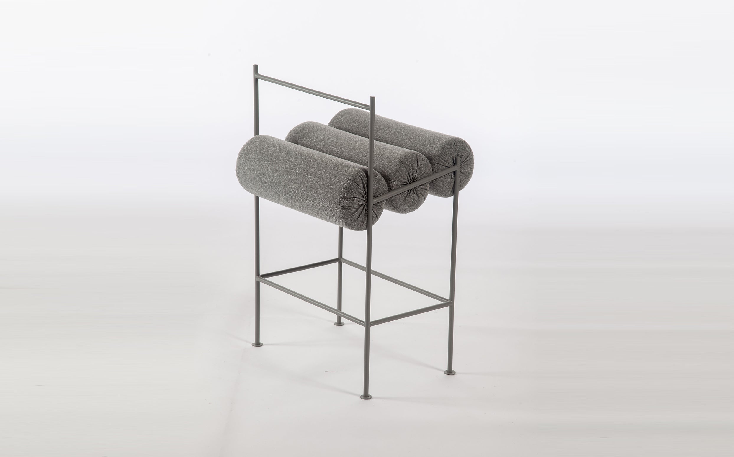 Banqueta Rolos, assento 65cm