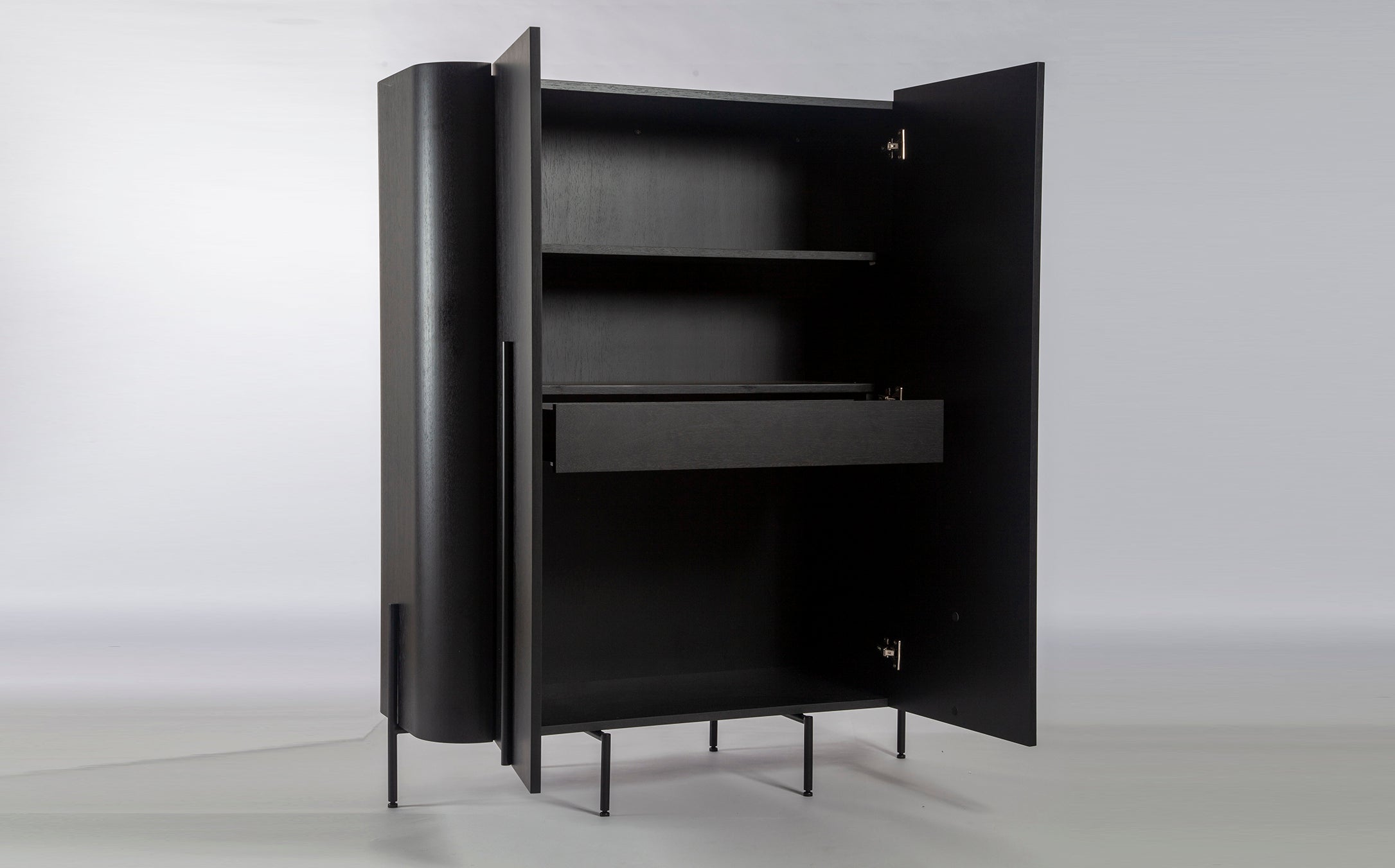 Buffet Vertical Uvaia