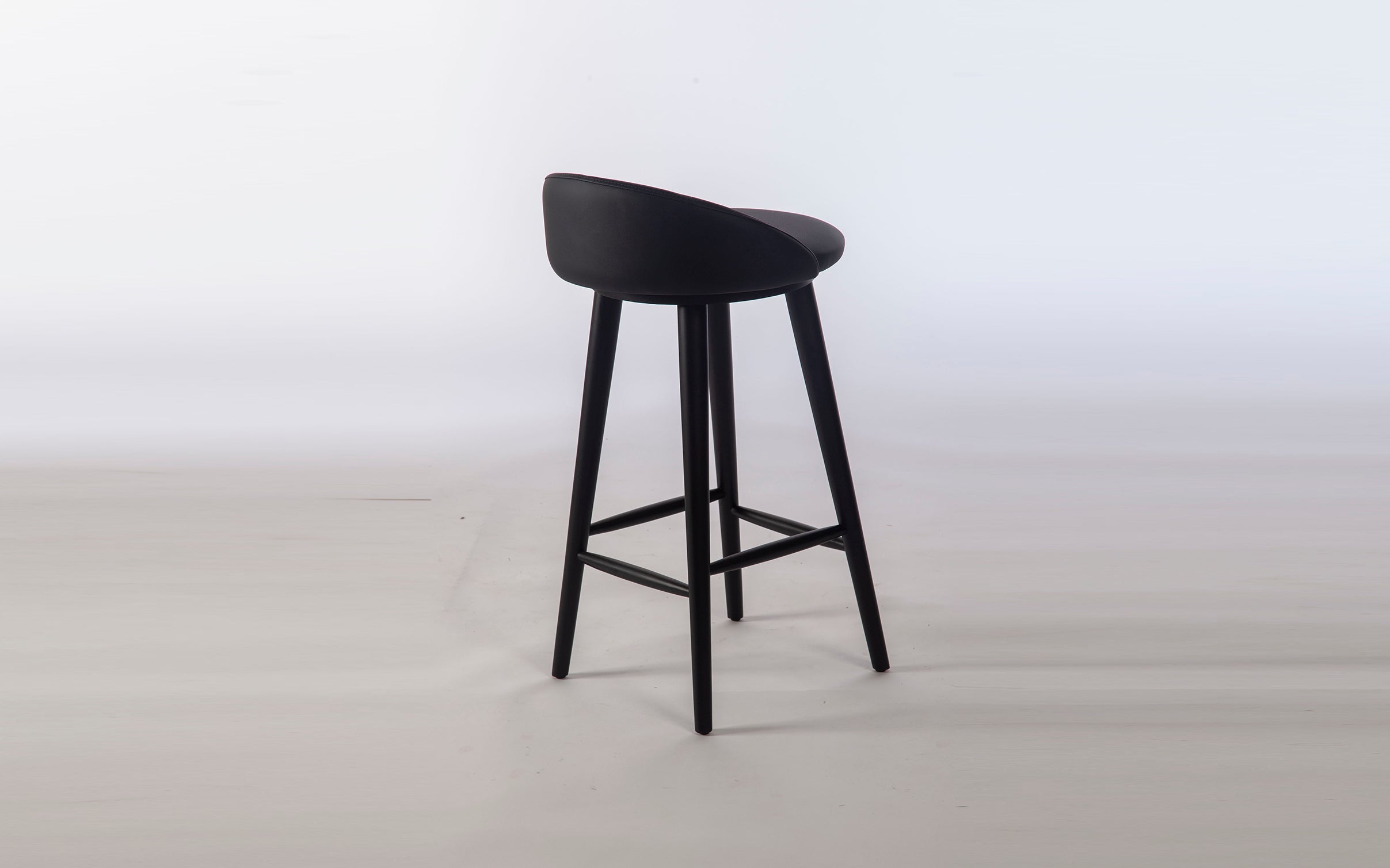 Banqueta Clara, assento 70cm