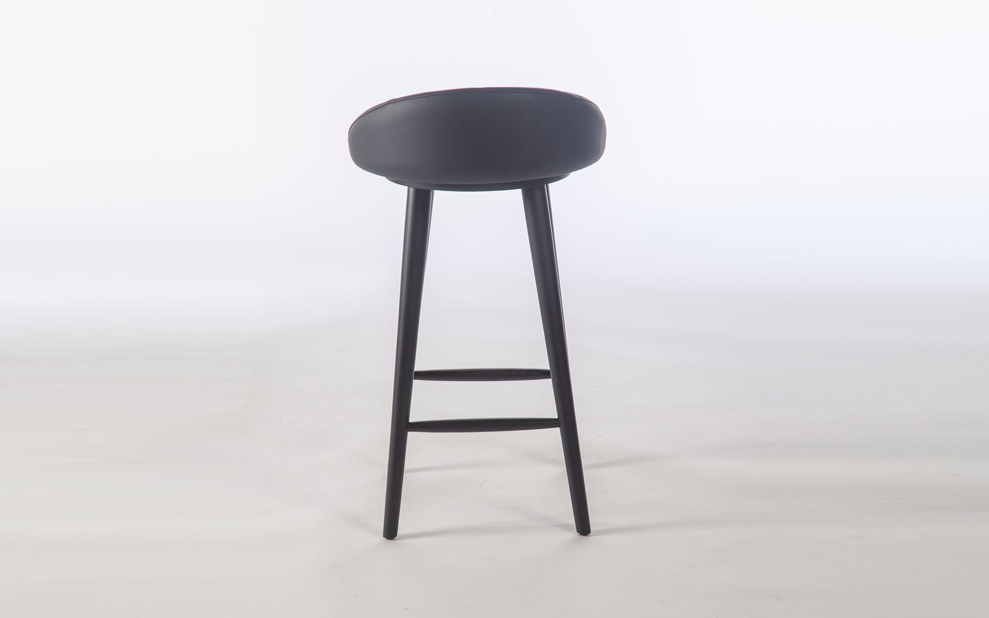 Banqueta Clara, assento 70cm