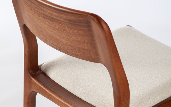 Banqueta Maia, assento 65cm