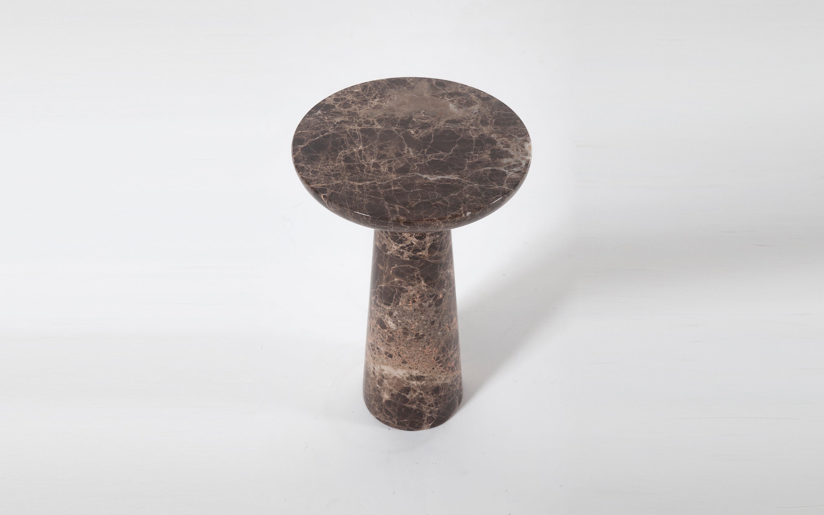 Mesa Auxiliar Totem