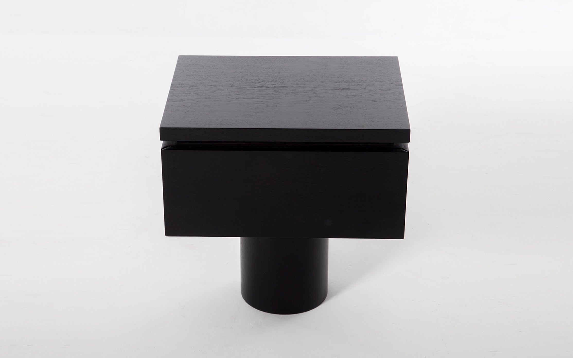 Mesa de Cabeceira Baldrame