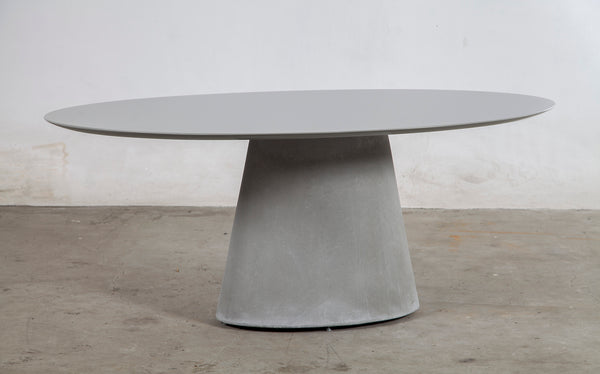 Mesa de Jantar Concretista Oval, Base em Concreto