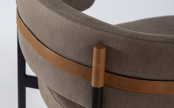 Banqueta Serenata, assento 75cm