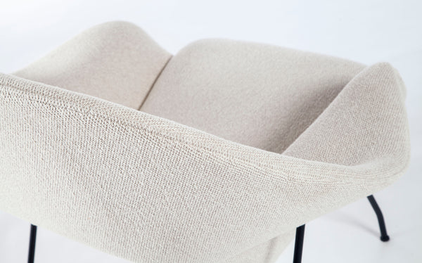 Poltrona e Puff Saarinen Berger